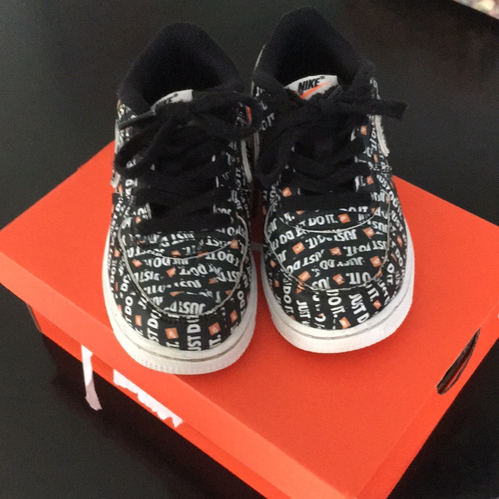 Slightly worn Nike sneakers, professional cleaned